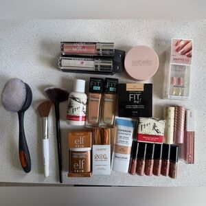 HUGE MAKEUP BUNDLE